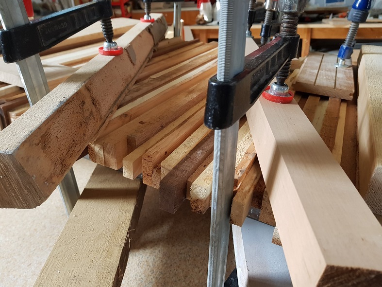 Kleje montażowe do drewna – jaki wybrać (1)